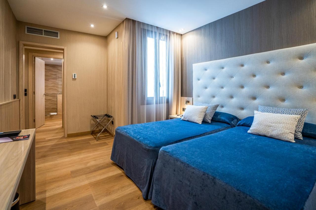 Hotel Rialto Barcelona Bagian luar foto